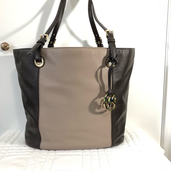 Michael Kors Coffee/Dark Taupe Large Jet Set Tote - Picture 3 of 15